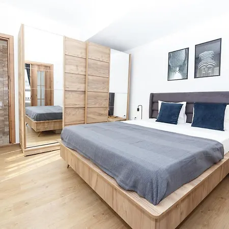 Street Doamnei Rooftop Terrace Διαμέρισμα