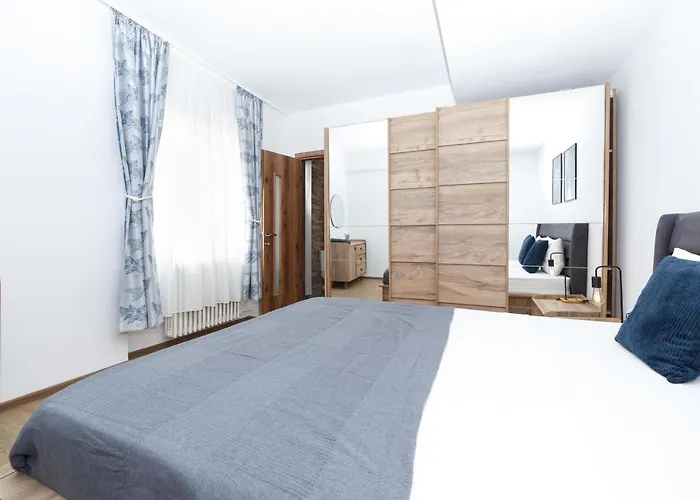 公寓 Street Doamnei Rooftop Terrace 布加勒斯特